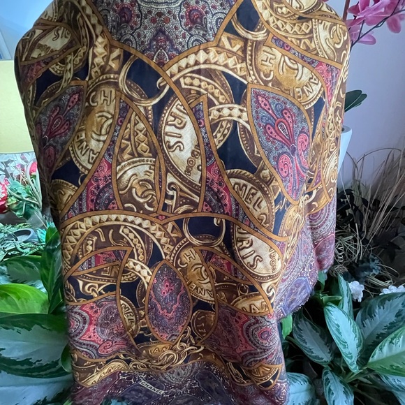 Chanel Silk/Wool Blend scarf - Picture 1 of 16